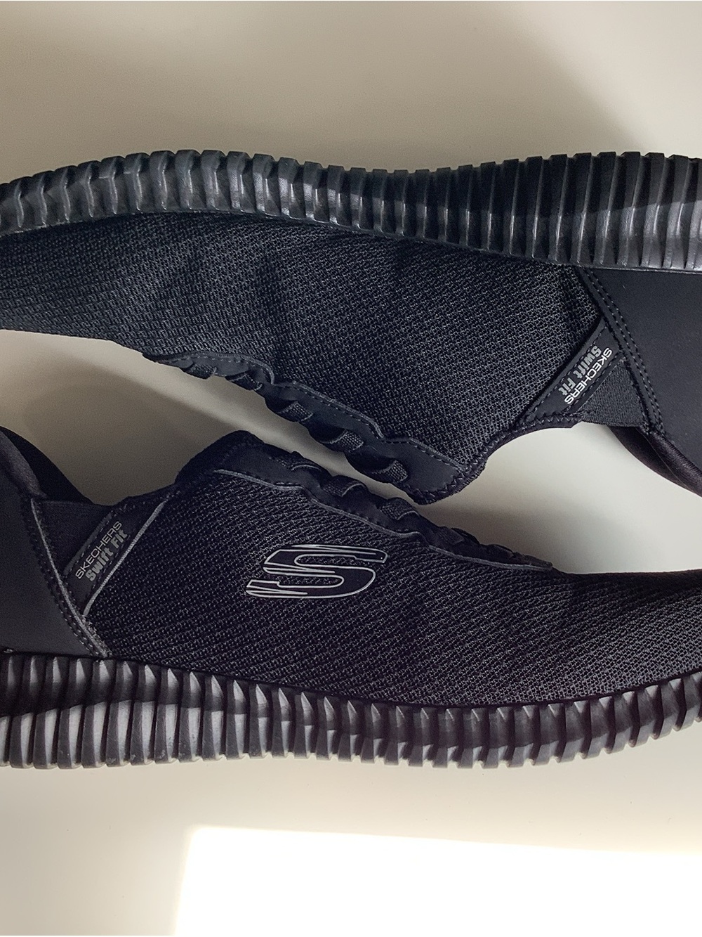 Skechers Men’s Hands Free Swift Fit Shoes Size 9.5 - Picture 6 of 10